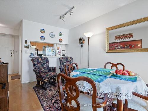 824-222 The Esplanade, Toronto, ON - Indoor Photo Showing Dining Room