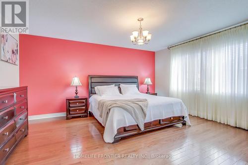 15 Canyon Gate Crescent, Vaughan, ON - Indoor Photo Showing Bedroom