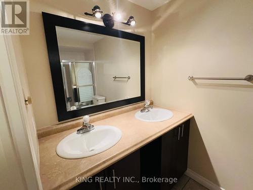 1388 Stonecutter Drive, Oakville, ON - Indoor Photo Showing Bathroom