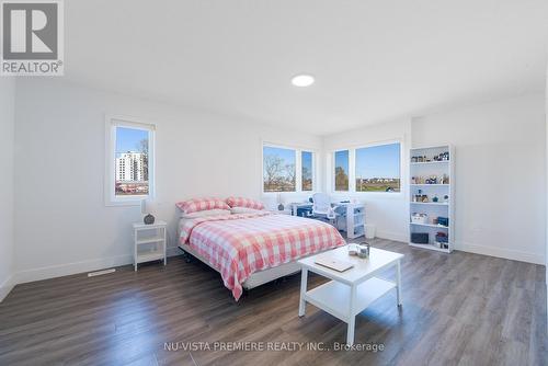 20 - 3635 Southbridge Avenue, London, ON - Indoor Photo Showing Bedroom