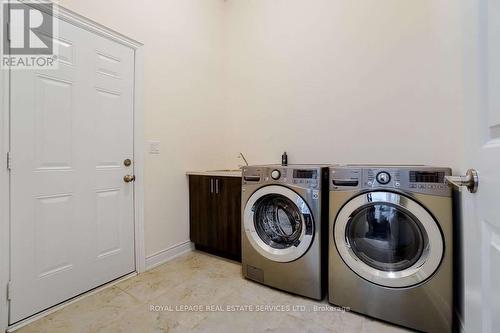 3147 Daniel Way, Oakville, ON - Indoor Photo Showing Laundry Room