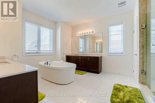 3147 Daniel Way, Oakville, ON - Indoor Photo Showing Bathroom