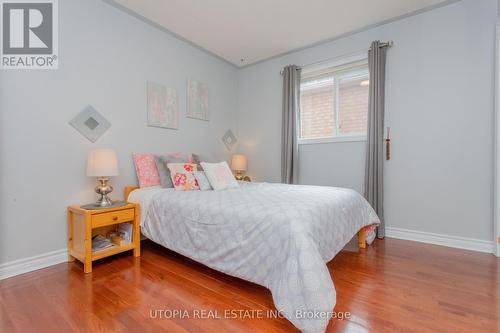 3967 Mcdowell Drive, Mississauga, ON - Indoor Photo Showing Bedroom