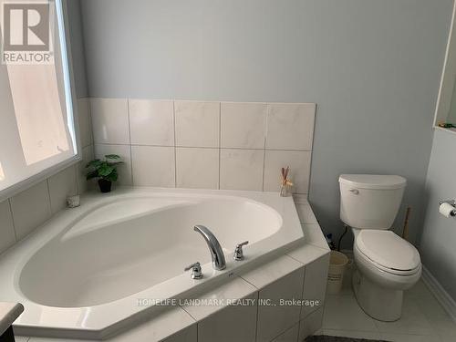 127 Buckle Crescent, Aurora, ON - Indoor Photo Showing Bathroom