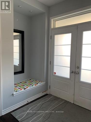 127 Buckle Crescent, Aurora, ON - Indoor Photo Showing Bedroom