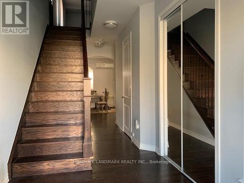 127 Buckle Crescent, Aurora, ON - Indoor Photo Showing Other Room