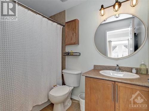 107 Artesa Private Unit#C, Ottawa, ON - Indoor Photo Showing Bathroom