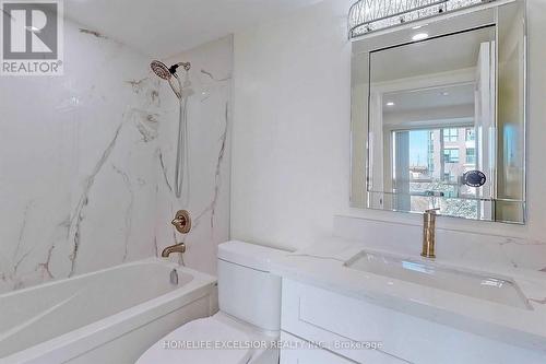 512 - 23 Lorraine Drive, Toronto, ON - Indoor Photo Showing Bathroom