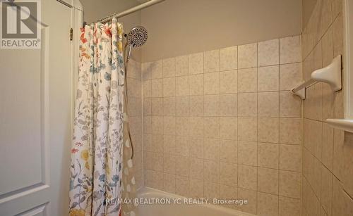 38 Finch Avenue W, Toronto, ON - Indoor Photo Showing Bathroom