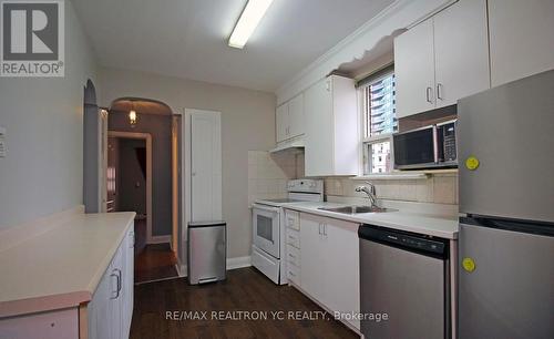 38 Finch Avenue W, Toronto, ON - Indoor Photo Showing Kitchen