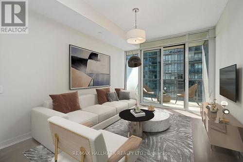 2302 - 90 Park Lawn Road, Toronto, ON - Indoor Photo Showing Living Room