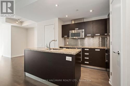 2302 - 90 Park Lawn Road, Toronto, ON - Indoor Photo Showing Kitchen With Upgraded Kitchen