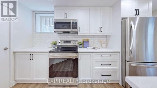 1570 Saugeen Drive, Pickering, ON - Indoor Photo Showing Kitchen With Stainless Steel Kitchen