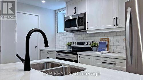 1570 Saugeen Drive, Pickering, ON - Indoor Photo Showing Kitchen With Double Sink