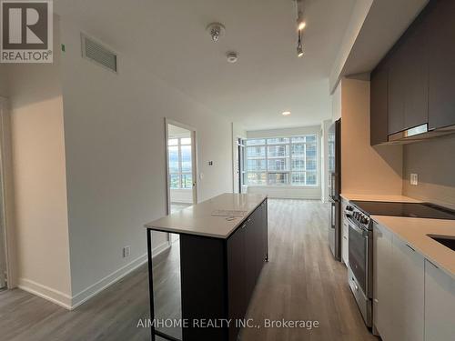 1902 - 50 Upper Mall Way, Vaughan, ON - Indoor Photo Showing Kitchen