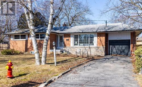 529 Vale Place, Oakville, ON - Outdoor With Facade