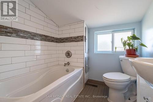 55 Allan Avenue, Hamilton, ON - Indoor Photo Showing Bathroom