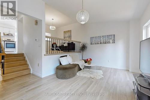 566 Sandhurst Circle, Toronto, ON - Indoor Photo Showing Other Room