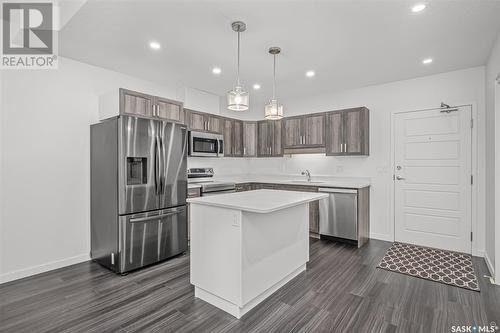 306 2641 Woodbridge Drive, Prince Albert, SK - Indoor Photo Showing Kitchen With Upgraded Kitchen