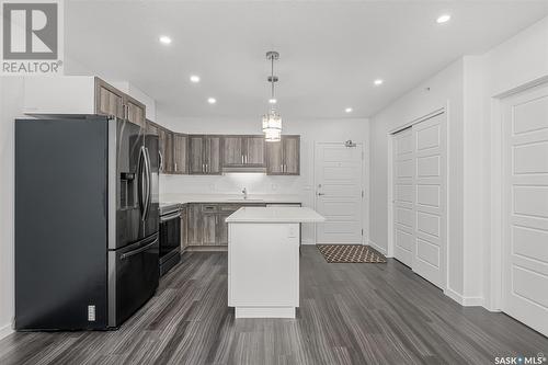 306 2641 Woodbridge Drive, Prince Albert, SK - Indoor Photo Showing Kitchen With Upgraded Kitchen