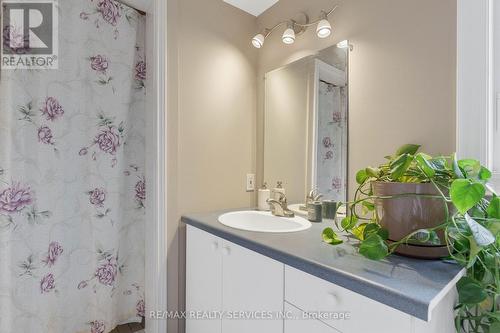 9009 Sideroad 27, Erin, ON - Indoor Photo Showing Bathroom