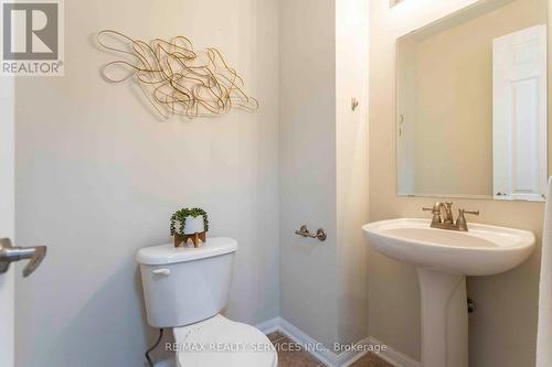 Main - 2 Kidd Crescent, New Tecumseth, ON - Indoor Photo Showing Bathroom