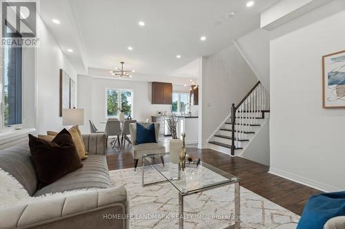 23 Bedford Estates Crescent, Barrie, ON - Indoor Photo Showing Living Room