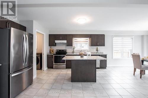 364 Julia Drive, Welland, ON - Indoor Photo Showing Kitchen