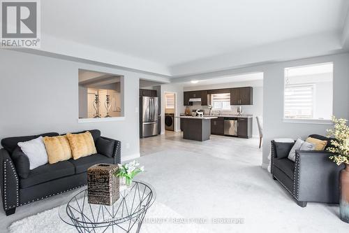 364 Julia Drive, Welland, ON - Indoor Photo Showing Living Room