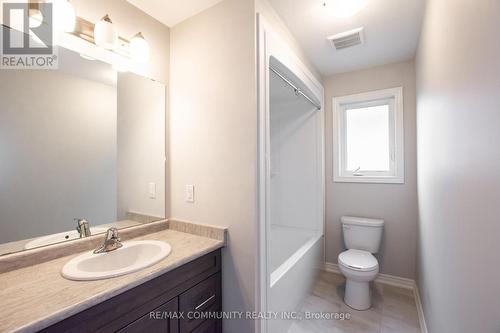 364 Julia Drive, Welland, ON - Indoor Photo Showing Bathroom