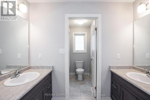 364 Julia Drive, Welland, ON - Indoor Photo Showing Bathroom