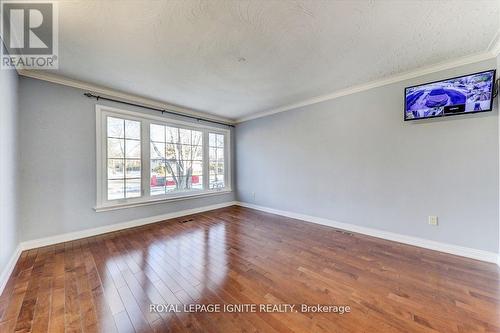 35 Hobden Place, Toronto, ON - Indoor Photo Showing Other Room