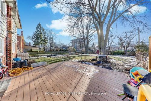 35 Hobden Place, Toronto, ON - Outdoor