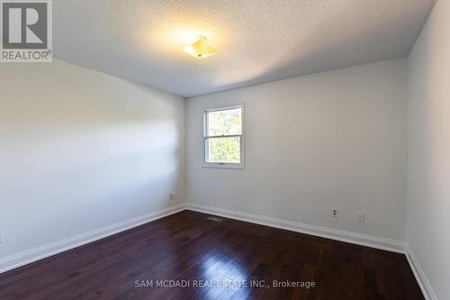 5392 Champlain Trail, Mississauga, ON - Indoor Photo Showing Other Room