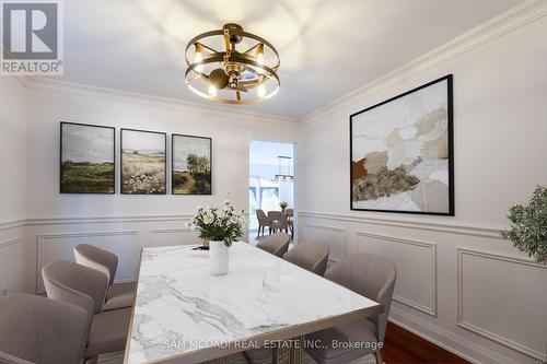 5392 Champlain Trail, Mississauga, ON - Indoor Photo Showing Dining Room