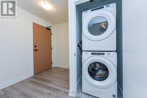 407 - 1440 Clarriage Court, Milton, ON - Indoor Photo Showing Laundry Room