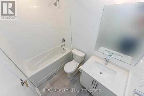 407 - 1440 Clarriage Court, Milton, ON - Indoor Photo Showing Bathroom