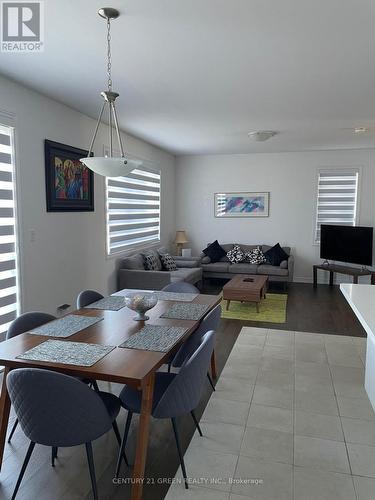 7884 Seabiscuite Drive, Niagara Falls, ON - Indoor Photo Showing Dining Room