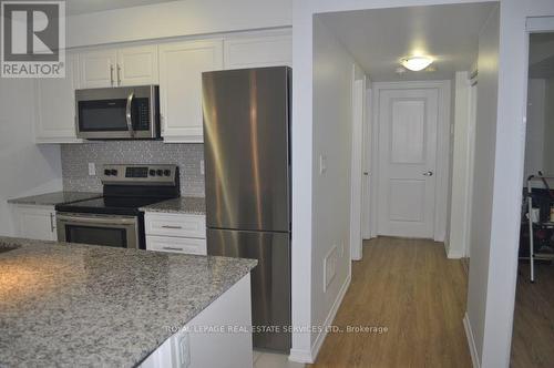 102 - 32 Fieldway Road, Toronto, ON - Indoor Photo Showing Kitchen With Upgraded Kitchen