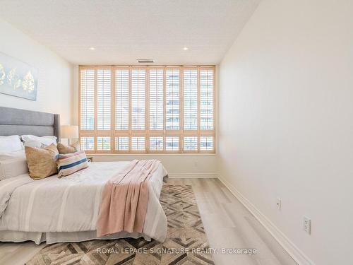 Uph01-28 Byng Ave, Toronto, ON - Indoor Photo Showing Bedroom