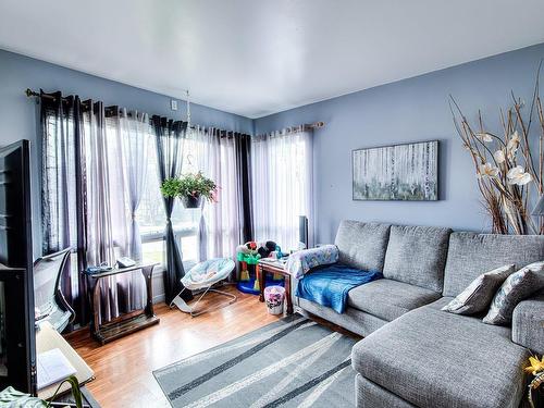 Salon - 134 Rue Blainville E., Sainte-Thérèse, QC - Indoor Photo Showing Living Room