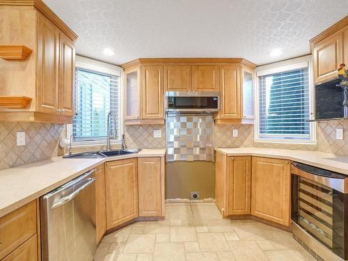 Cuisine - 1625 Rue Delage, Boisbriand, QC - Indoor Photo Showing Kitchen With Double Sink