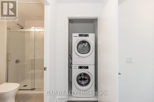 426 - 681 Yonge Street, Barrie, ON - Indoor Photo Showing Laundry Room