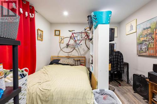 378-382 Cannon Street E, Hamilton, ON - Indoor Photo Showing Bedroom