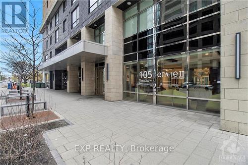 105 Champagne Avenue Unit#2208, Ottawa, ON - Indoor Photo Showing Kitchen