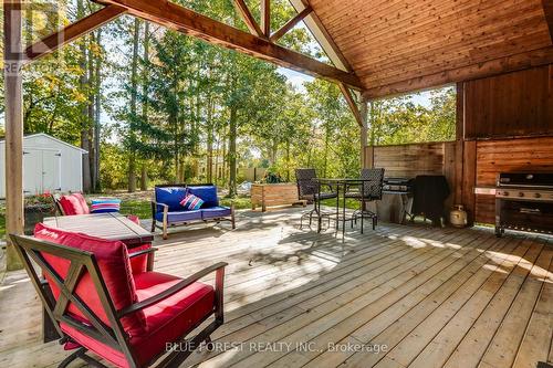 28 Golf Drive, Thames Centre (Nilestown), ON - Outdoor With Deck Patio Veranda With Exterior