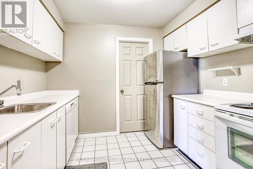 217 - 189 Lake Driveway W, Ajax, ON - Indoor Photo Showing Kitchen