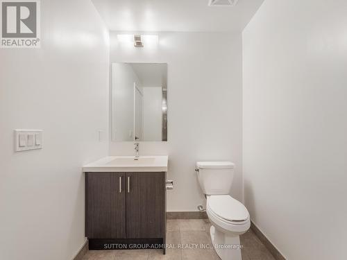 314 - 60 George Butchart Drive, Toronto, ON - Indoor Photo Showing Bathroom