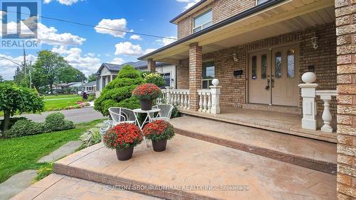 36 Hurricane Street, Vaughan, ON - Outdoor With Deck Patio Veranda