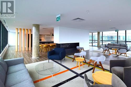 434 - 150 Logan Avenue, Toronto, ON - Indoor Photo Showing Living Room